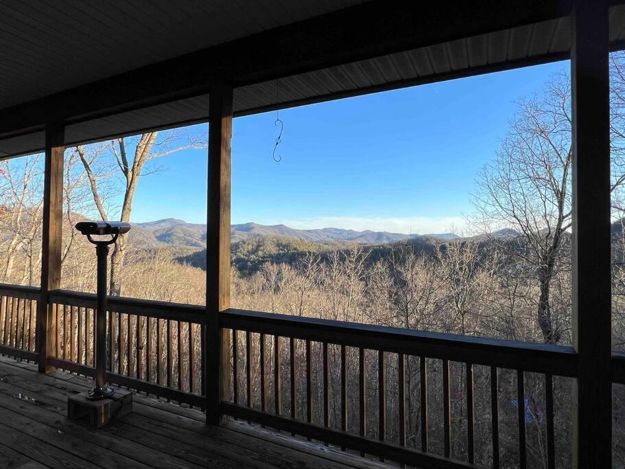 Red Rooster Family Cabin W/Hot Tub+Fire Pit+View Франклин Экстерьер фото