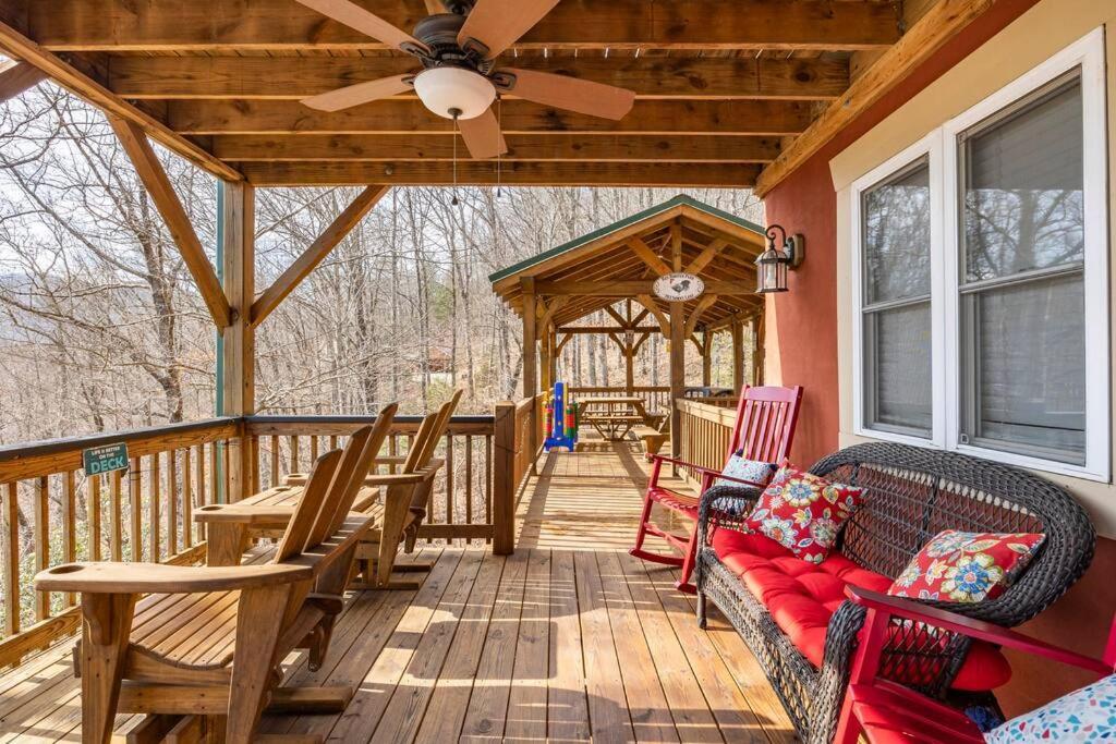 Red Rooster Family Cabin W/Hot Tub+Fire Pit+View Франклин Экстерьер фото